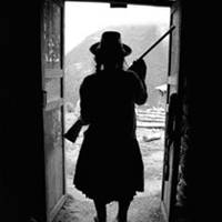 CAMPESINA EN ARMAS