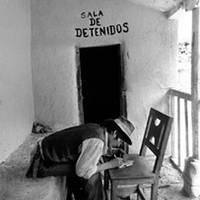 DÉTENU