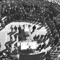 Hommage de masse à Saúl Muñoz Menacho