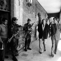 VARGAS LLOSA ET CASTRO ARENAS EN AYACUCHO
