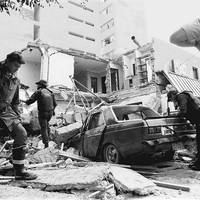 Destructions dans le local de Kentucky Fried Chicken sur l'avenue Arequipa, Miraflores